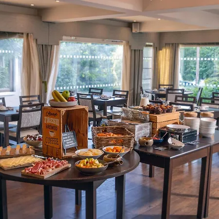 Forest Lodge Hotel-2