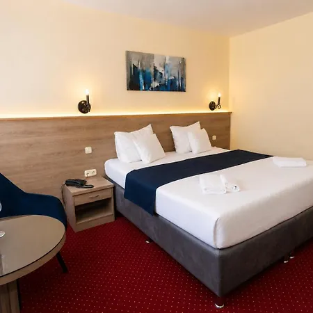 Hotel Mediterran Budapest-2