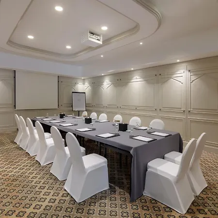 Crowne Plaza Muscat By Ihg-3