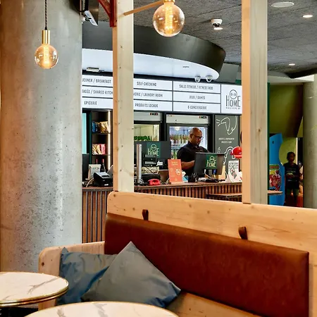 Novotel Suites Paris Nord 18ème-2