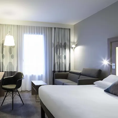 Novotel Chateau De Versailles-2