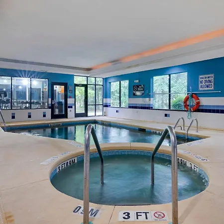 Comfort Suites Near Mcas Beaufort-3