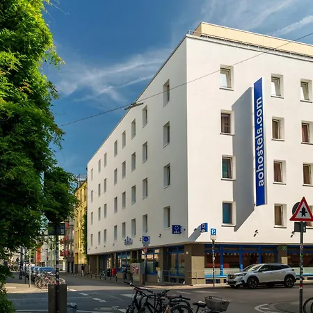 A&O Koeln Neumarkt-3