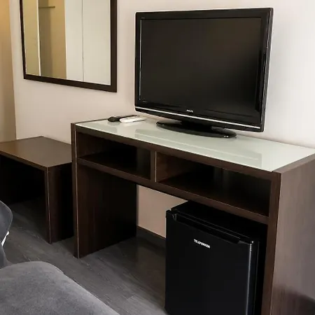 Hotel Madrid De Sevilla By Shs-2