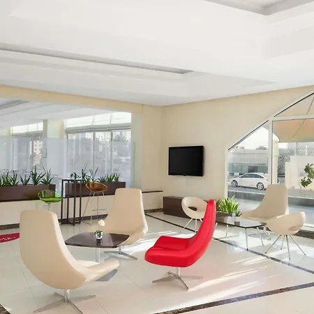 Ibis Muscat-3