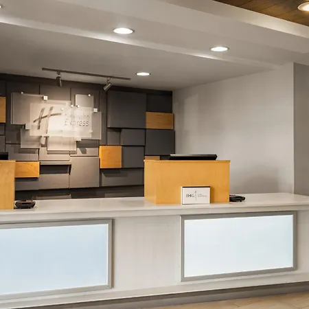Holiday Inn Express Hotel & Suites Altoona-Des Moines By Ihg-3