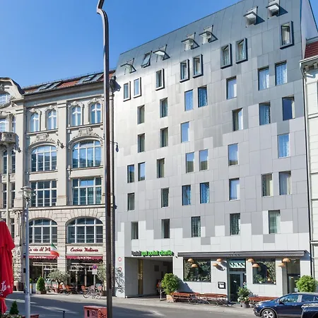 Hotel Gat Point Charlie-2