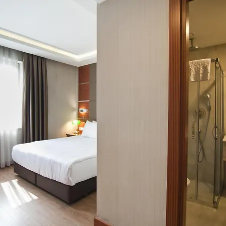 Glorious Hotel-3
