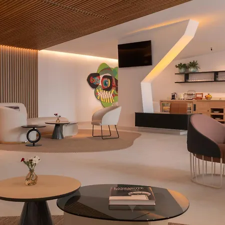 Plus Fariones Suite Hotel-3
