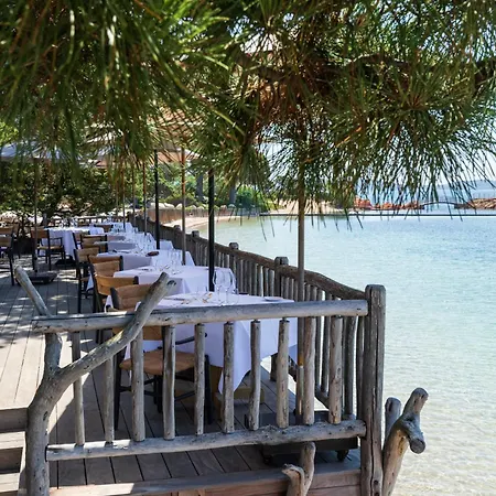 Grand Hotel De Cala Rossa & Spa Nucca-3