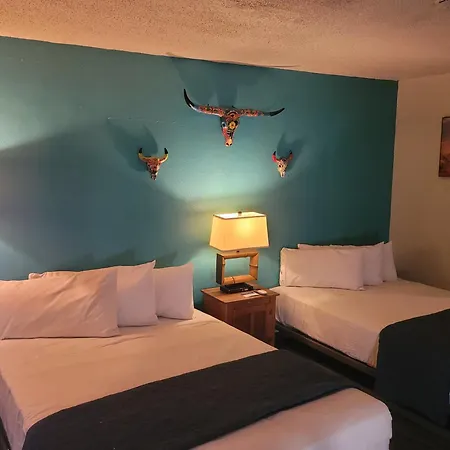 Desert Hills Motel-3