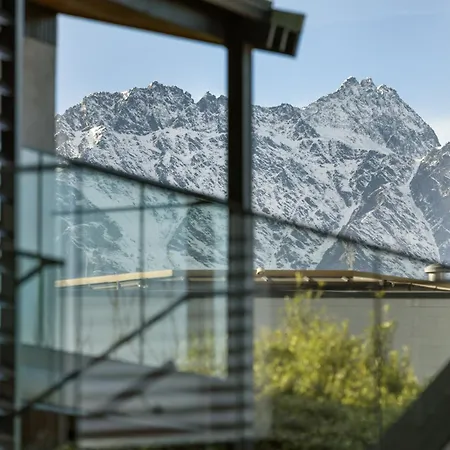 Queenstown Motel Apartments (Adults Only)-2