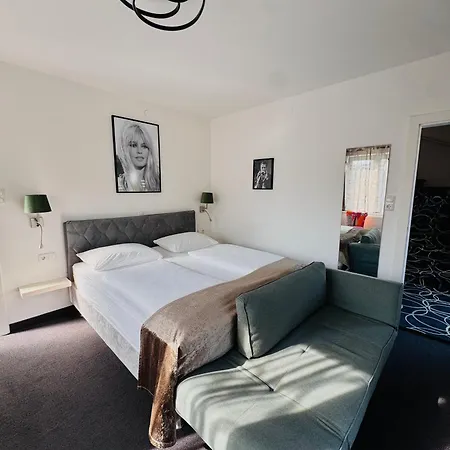 Boutique Hotel Oase, Mit Oder Ohne Fruehstueck Buchbar, Parkplatz Kostenlos-3