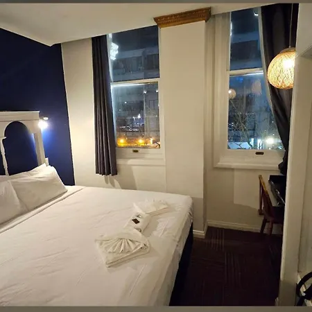 Albion Hotel-2