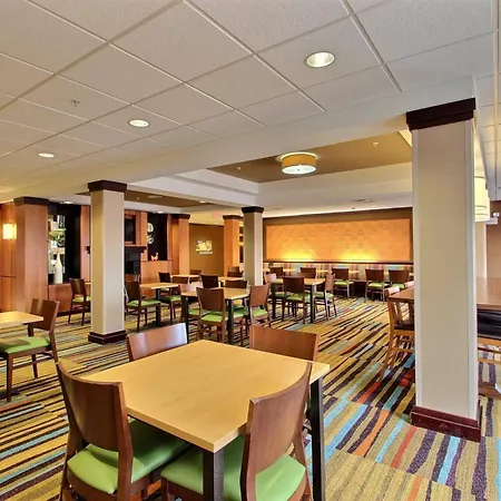Fairfield Inn & Suites By Marriott Milwaukee Airport-2