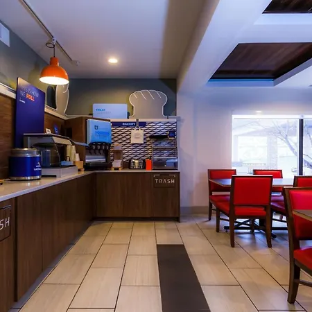 Holiday Inn Express Osage Beach - Lake Of The Ozarks By Ihg-3