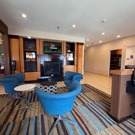 Surestay By Best Western Bismarck-2