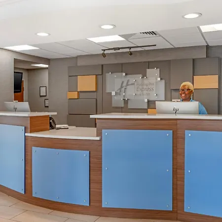 Holiday Inn Express Hotel & Suites Cordele North By Ihg-3