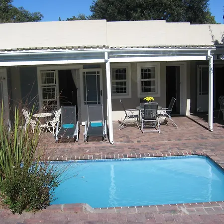Paradiso Guesthouse & Self-Catering Cottage-3