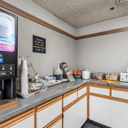 Americas Best Value Inn Phoenix Medford-2