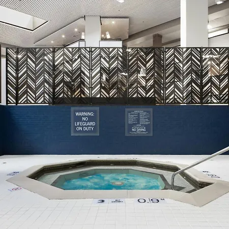 Four Points By Sheraton Detroit Novi-3