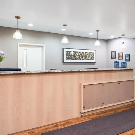Best Western Plus Grant Creek Inn-2