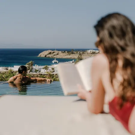 Tropicana Suites & Villas Mykonos-3