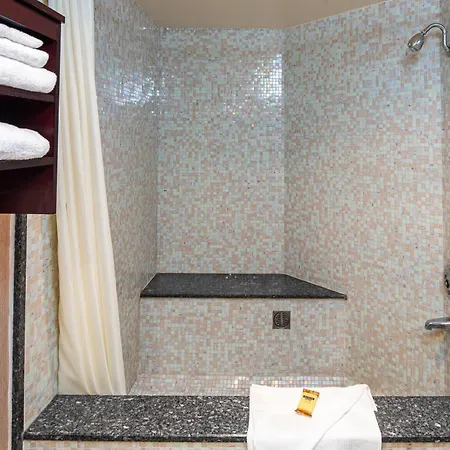 Best Western Plus Redondo Beach Inn-2