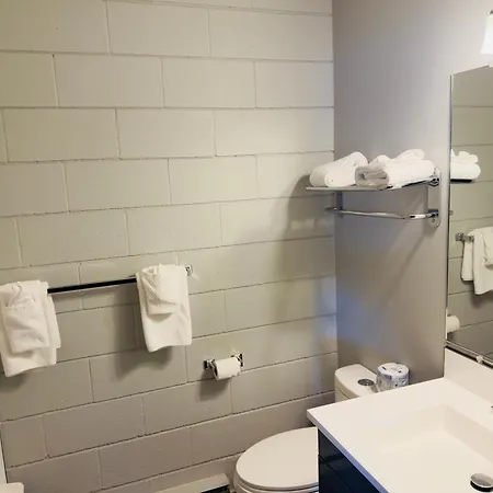 Armstrong Inn-2