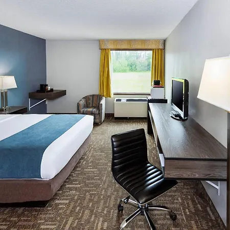 Crestwood Hotel-3