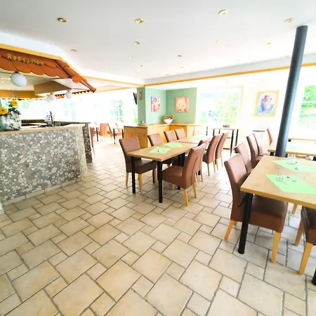 Hotel Zum Kreuzberg-2
