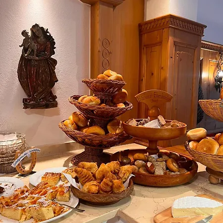 Hotel Garni Obermair-2