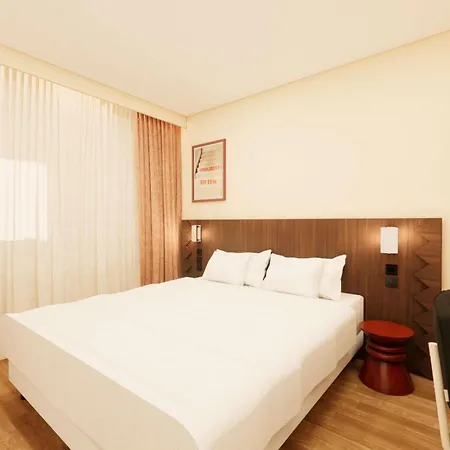 ibis Styles Lyon Gerland-3