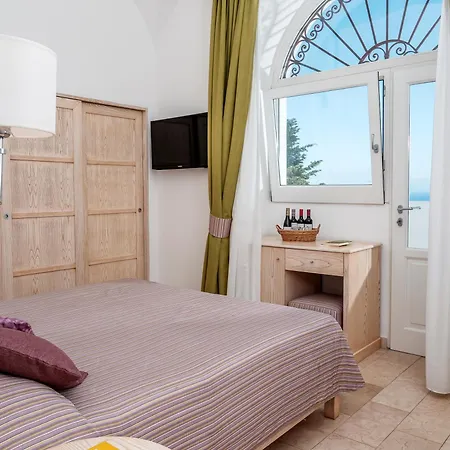 Capri Wine Hotel-3