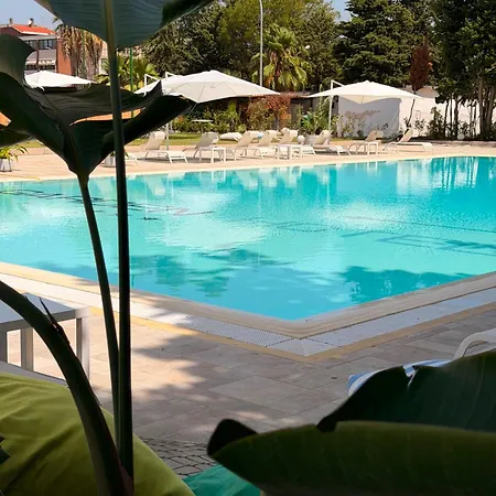 Garden Hotel-2