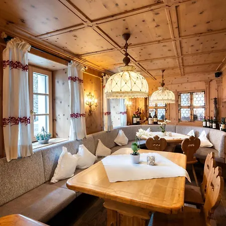 Die Krone Von Lech - Romantikhotel - Luxushotel In Bester Lage-3