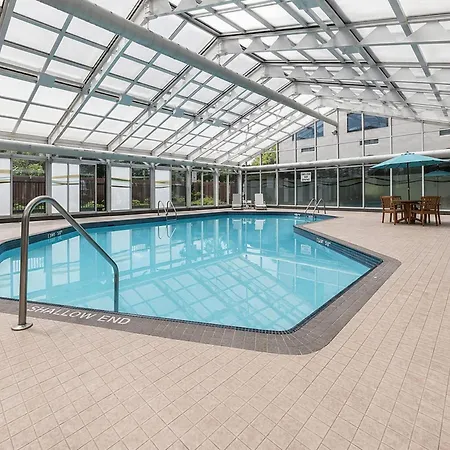 Quality Inn And Conference Centre-2