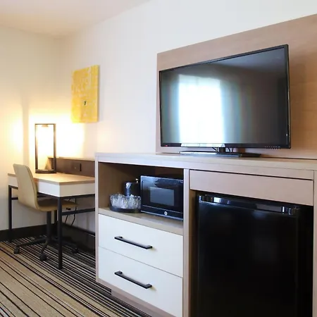 Oxford Suites Spokane Valley-2