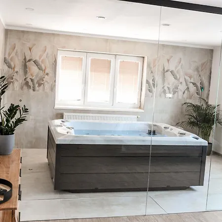 Wellness Hotel & Minipivovar Knezinek-2