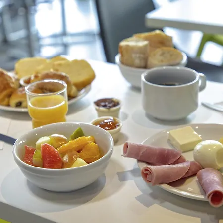 ibis budget Aubagne Paluds Agora-2