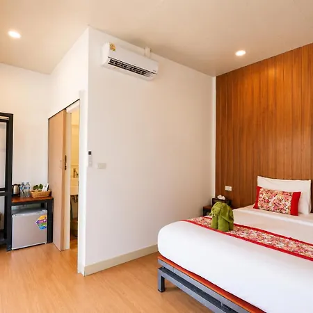 Phi Phi Long Beach Resort & Villa-2