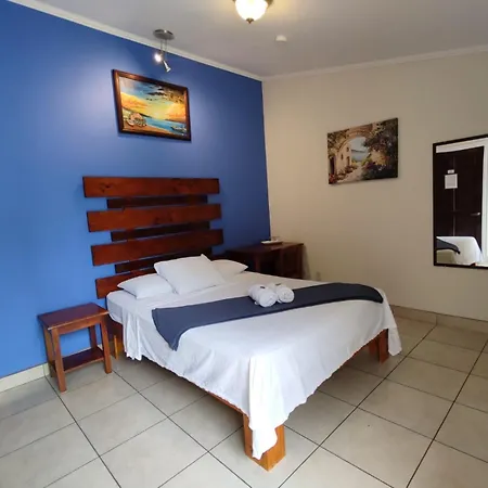 Hotel La Punta-3