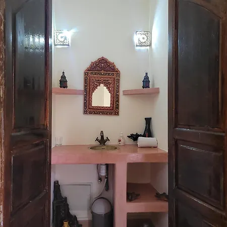 Riad Dar Benbrahim - Riad In Jemaa El-Fnaa Square-3