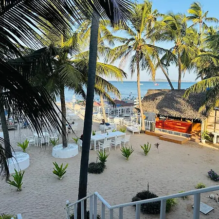 Golden Beach Cottages-2