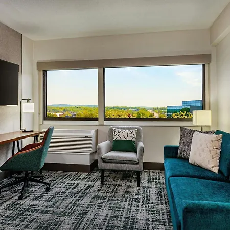 Four Points By Sheraton Norwood Conference Center-2