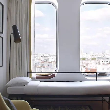 Renaissance Paris Republique Hotel & Spa-3