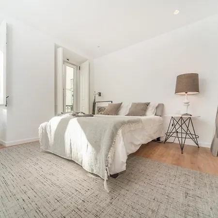 Bairro House Lisbon Charming Suites-3