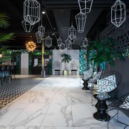 Ibis Styles Amsterdam Airport-2