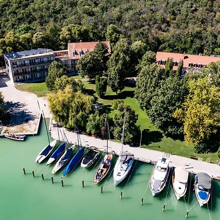 Tihany Yacht Club-2