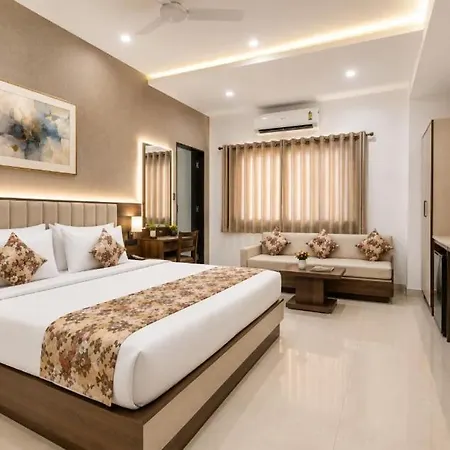 Ashish Palace - A City Centre Hotel-2